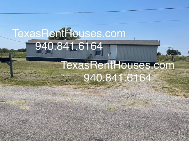Building Photo - Horse Lovers Dream ? Country Living Near T... Rental