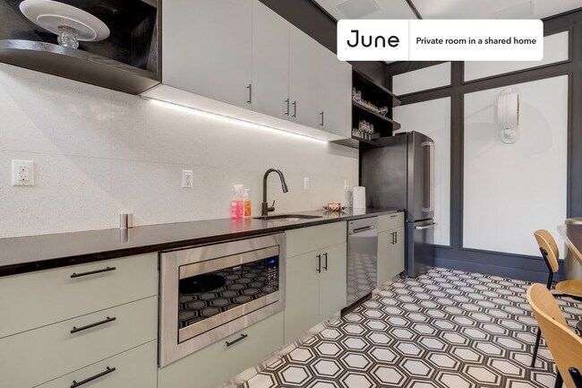 Photo - Room in Shared 4.0 bed/2 bath home