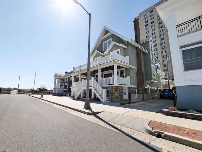 Photo - 108 S Marion Ave