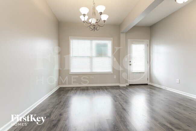 Photo - 2142 Massey Ln