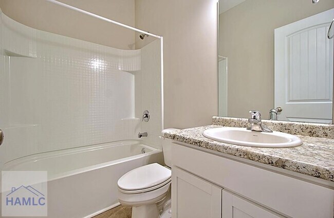 Photo - 33 Daylily Ct