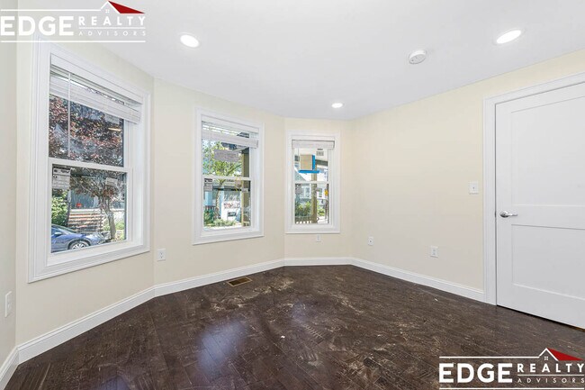 Photo - 80 Stanley Ave