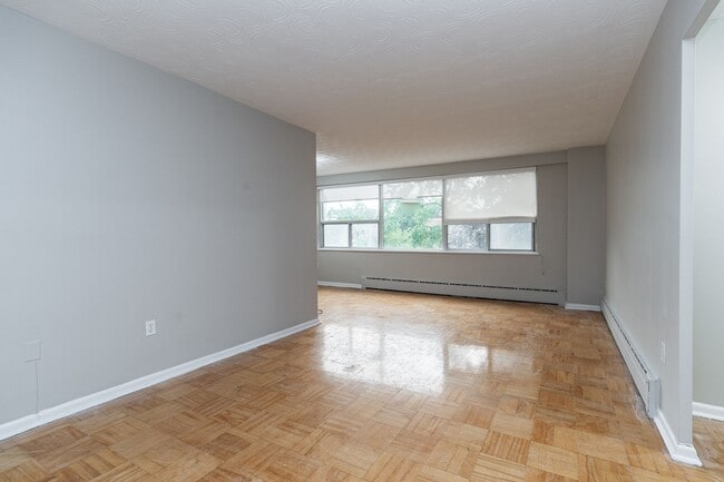 Photo - 5 Mallory Gardens Unit 405