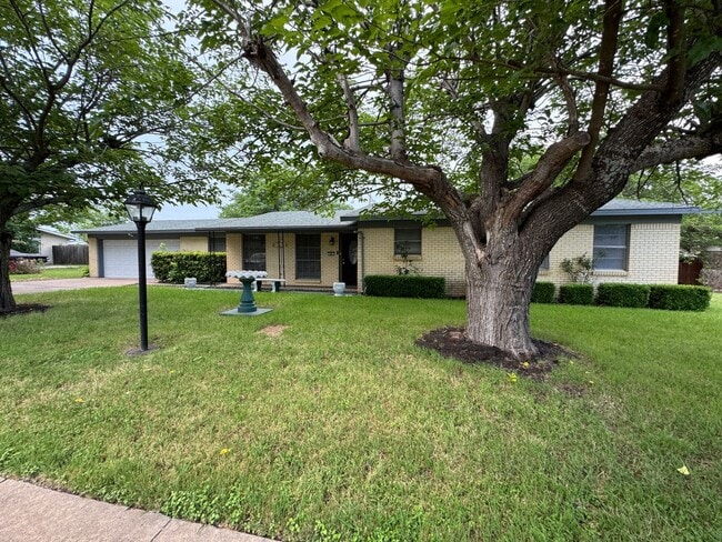 Building Photo - 4-Bedroom House for Rent in Killeen