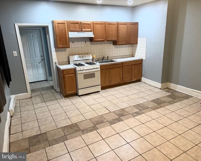 Photo - 1328 N 54th St