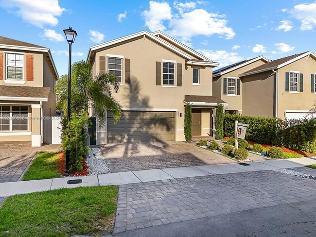 501 NE 6th Ct