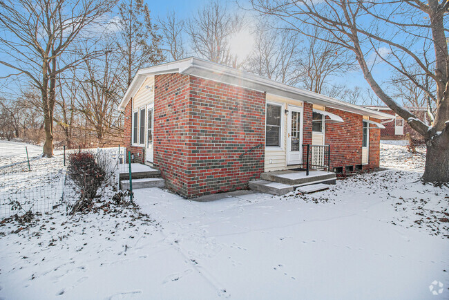 Building Photo - 2071 Winewood Ave Rental