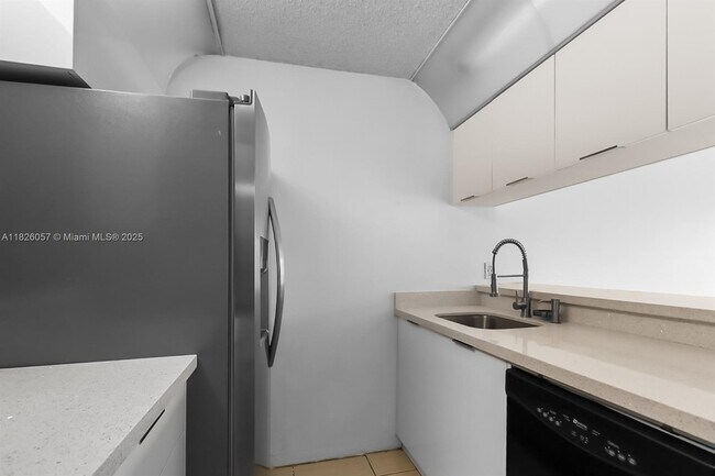 Photo - 10167 Twin Lakes Dr Unit 23-N