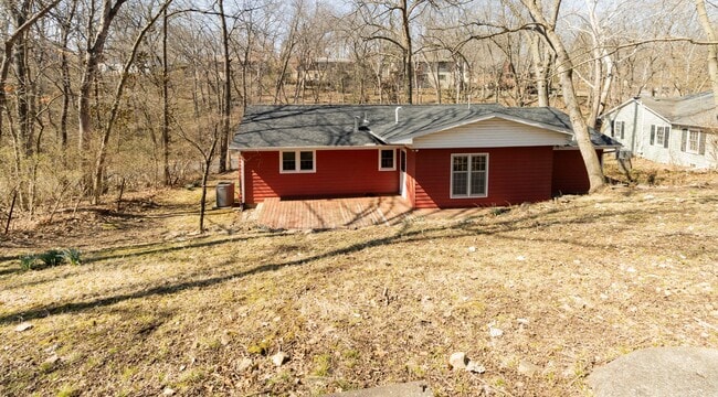 Photo - Charming Ranch Home with a great yard in Desirable Southwest Columbia
