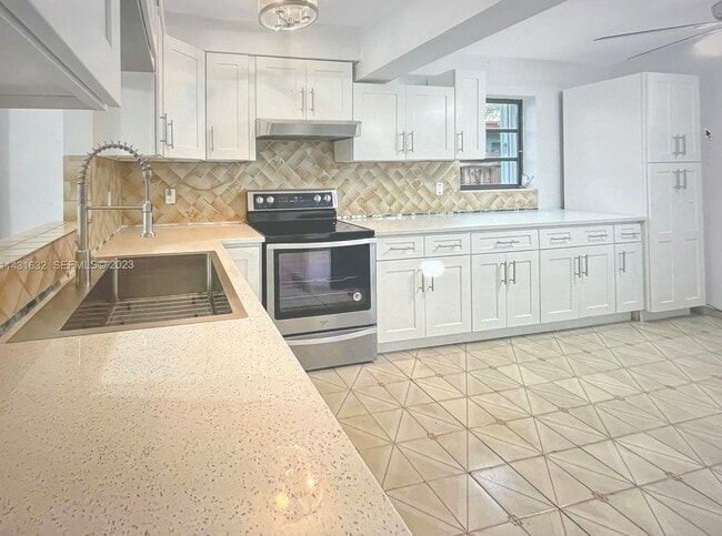 Photo - 3813 NE 16th Terrace