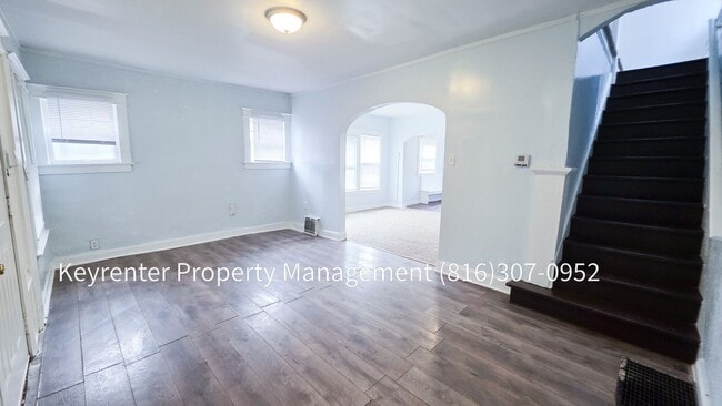 Photo - 3 Bed 1 Bath ready to rent!