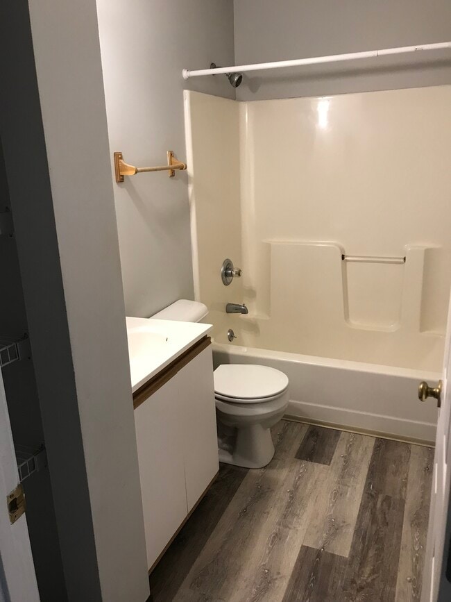 bathroom in 1 and 2 bedroom units