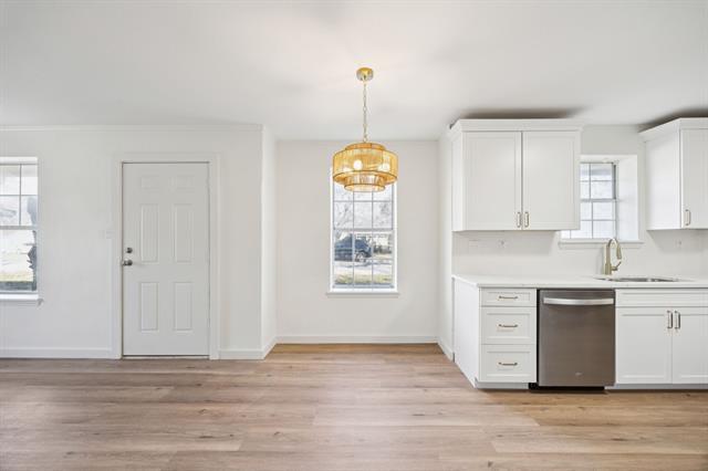 Photo - 302 W Pelton St