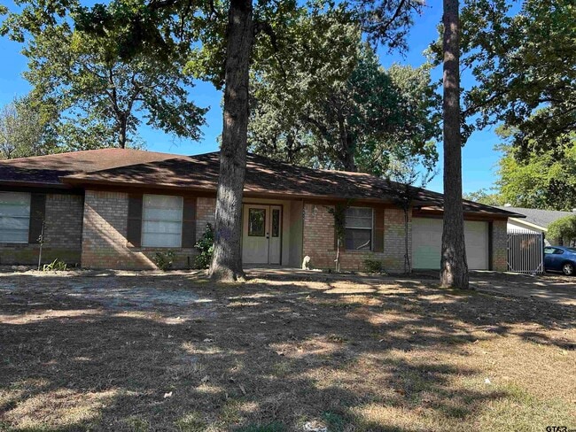 Photo - 4615 Edinburgh Dr