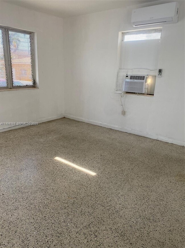 Photo - 130 NW 16th Ave Unit 3