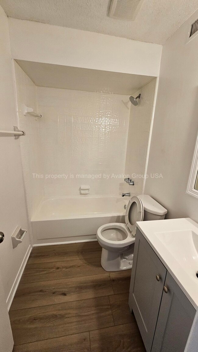 Photo - 7626 Melissa Ct N