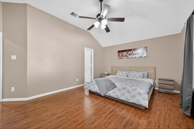 Building Photo - 21539 Olympic Forest Dr