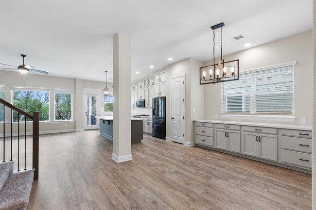 Photo - 1046 Hazy Hills Loop