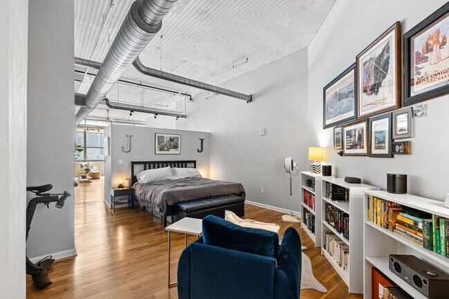 Photo - 2200 Arch St Unit 409