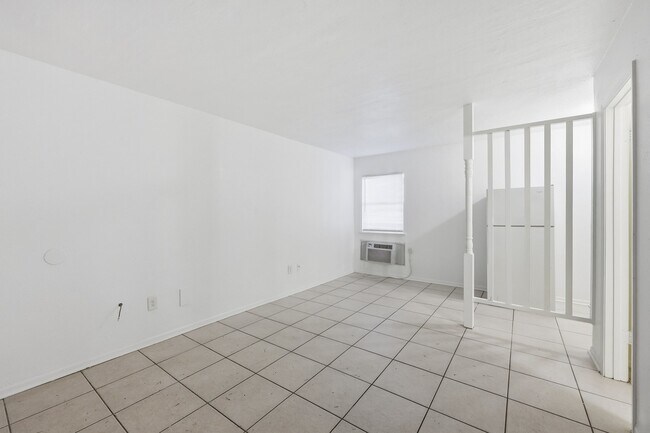 Photo - 801 W Gibson St Unidad 115
