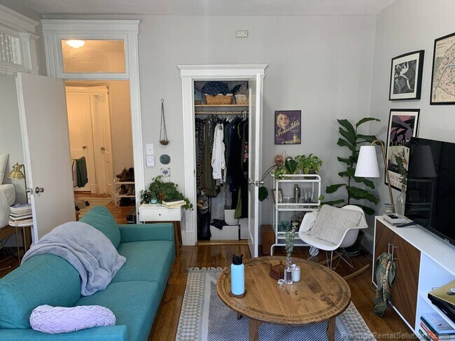 Photo - 95 Gordon St