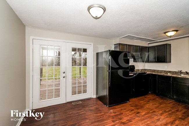 Photo - 1733 Mutz Dr