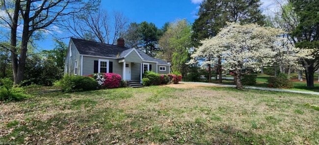 Photo - 234 S Peace Haven Rd