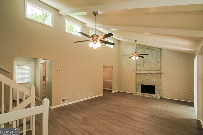 Photo - 6862 Red Maple Dr