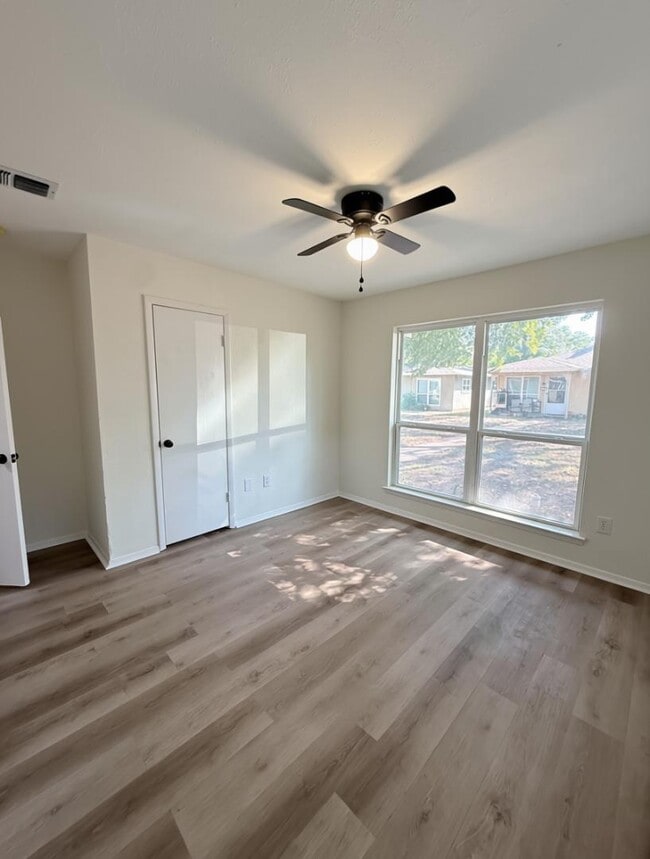 102 George Hopper Ct