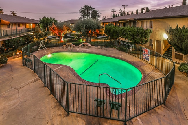 Photo - 8919 Longden Ave