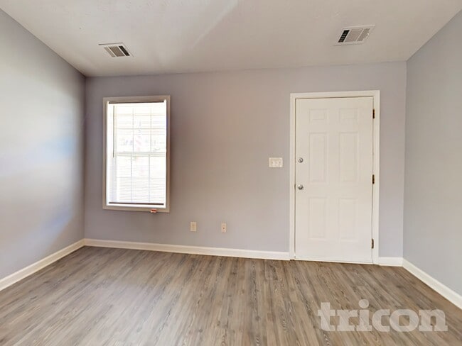 Photo - 184 Kings Crossing Ct