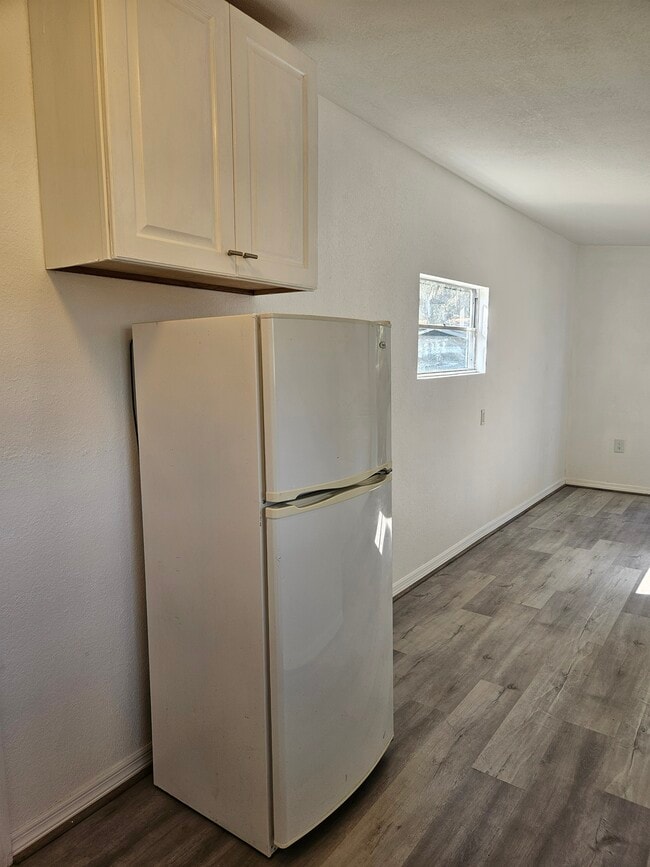 Photo - 3710 E Flora St