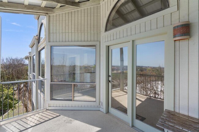 Photo - 3840 Far W Blvd Condo Unit 211