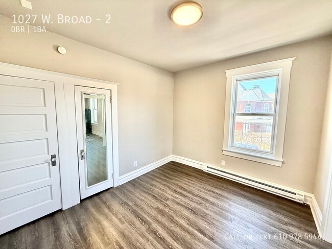 Photo - 1027 W. Broad-2 Unit 2