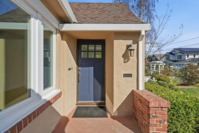 Photo - 958 Millie Ave