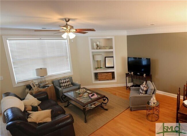 Photo - 213 Lakeview Dr