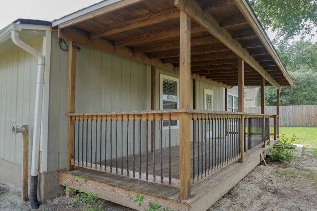 Photo - 111 Palmetto Dr