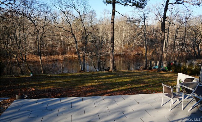 Photo - 371 S River Rd