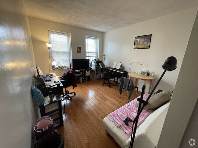 Building Photo - 1423 Commonwealth Ave Unit 1427 Rental