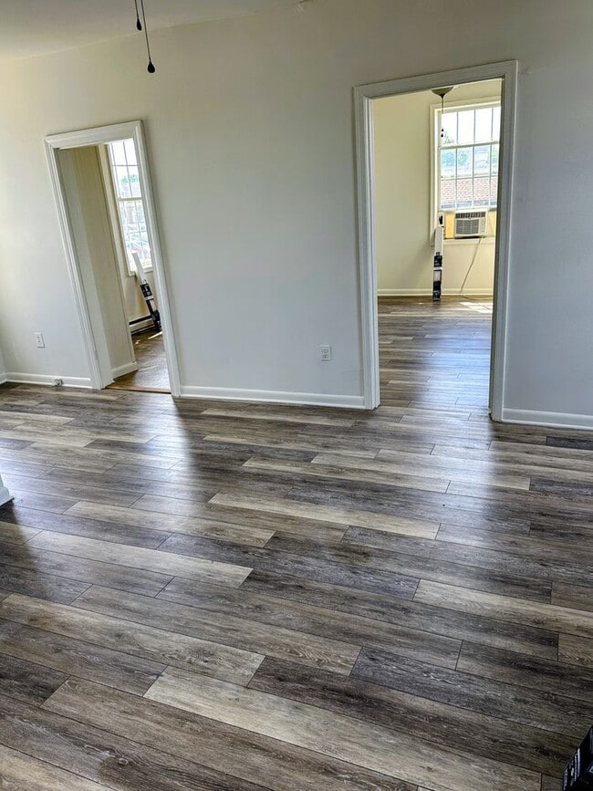 Building Photo - Apartment in Downtown LaPlata Unit 503A
