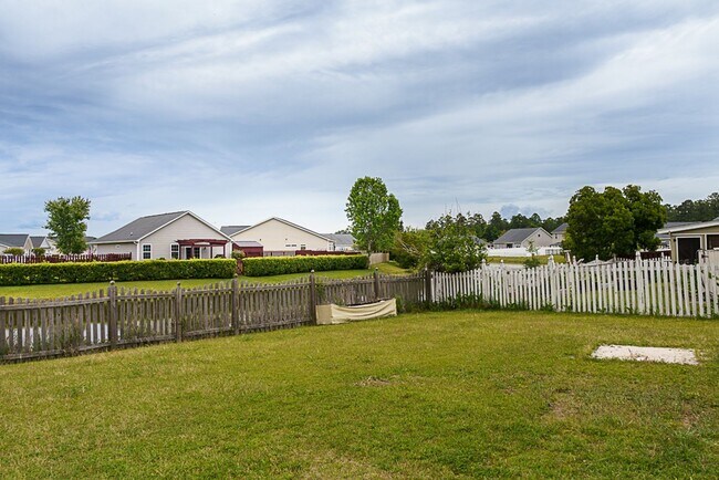 Photo - Three Bedroom Home in Hearthstone