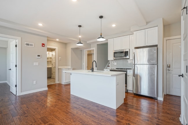 Photo - 1710 Cambridge St Unidad 7