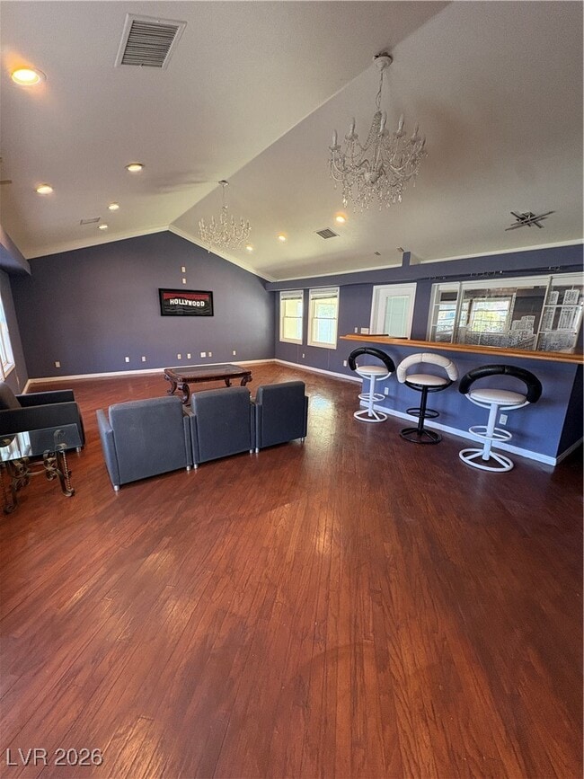 Photo - 71 Whitewind Ln