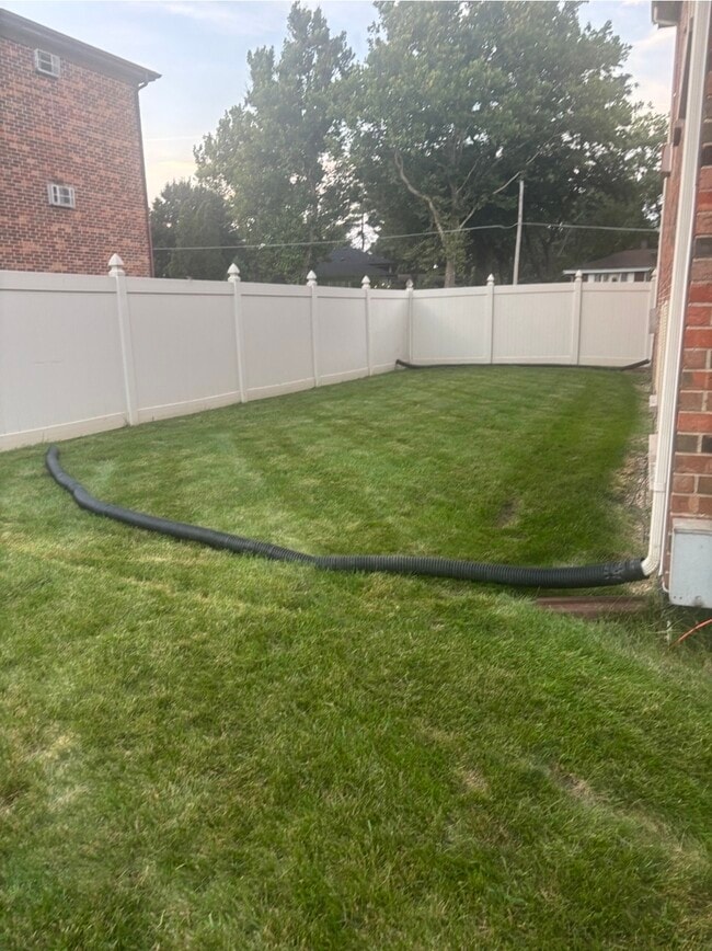 21W205 Tee Ln