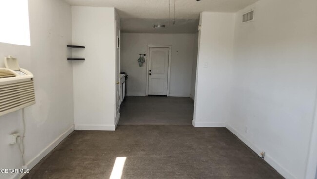 Photo - 151 N Pendell Rd
