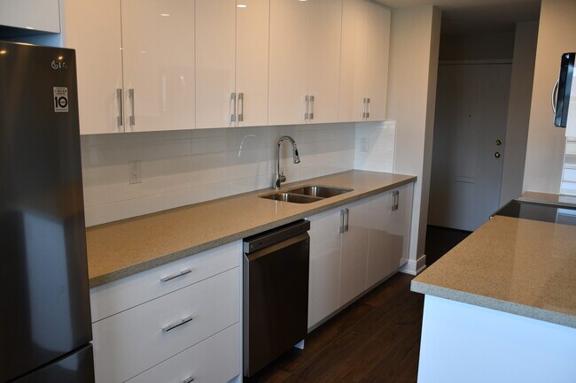 Photo - Marine Square East