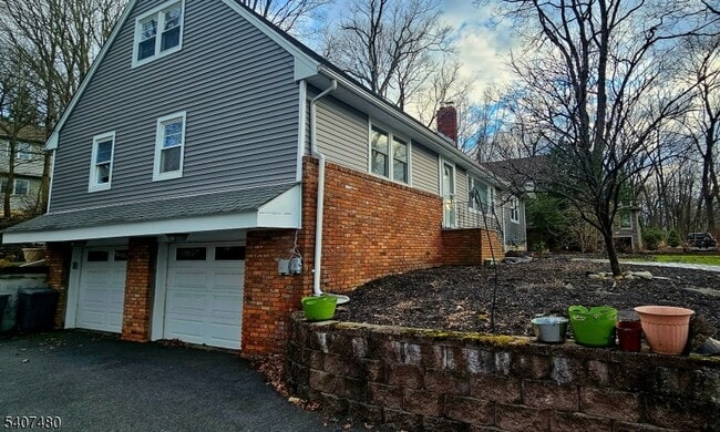 Photo - 49 Fayson Lakes Rd