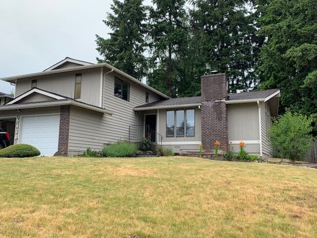 Photo - Kenmore House / RENT SPECIAL