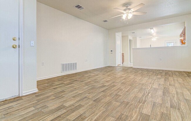 Photo - 7505 Aspen Brook Dr