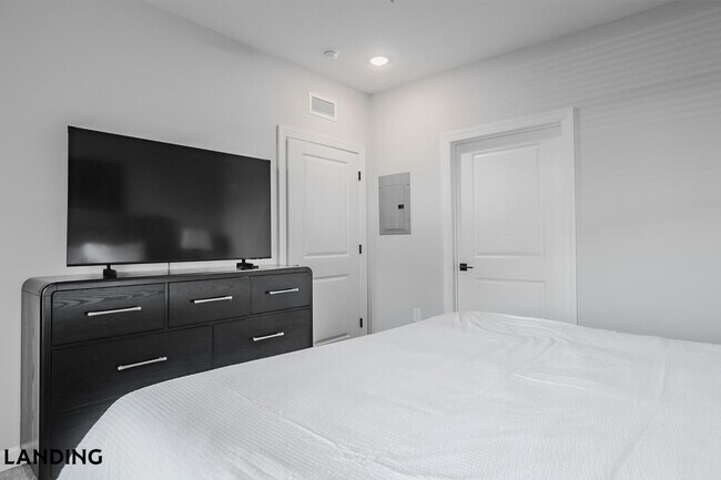 Photo - 5001 Willowgate Lp Unit 02-2412